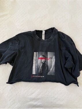 Taylor Swift Black and Gray Graphic Tee